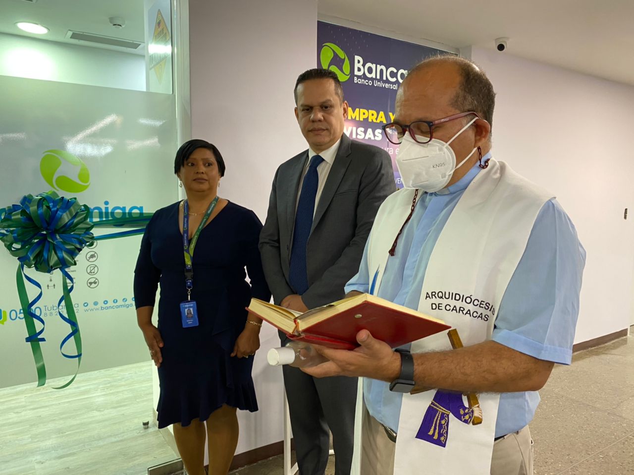 BANCAMIGA INAUGURO TAQUILLA ASOCIADA EN VIVA SUPERCENTRO