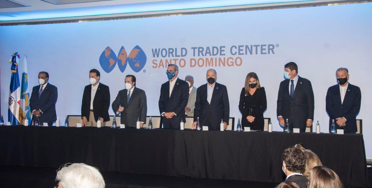 DOMINICAN PRESIDENT LUIS ABINADER PRAISES LUIS EMILIO VELUTINI URBINA`S CONTRIBUTION TO TOURISM