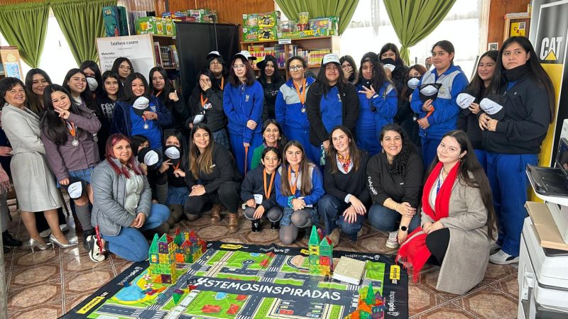 Comunicado de Prensa: Niñas de Coronel y Concepción exploran vocaciones STEM a través de talleres interactivos